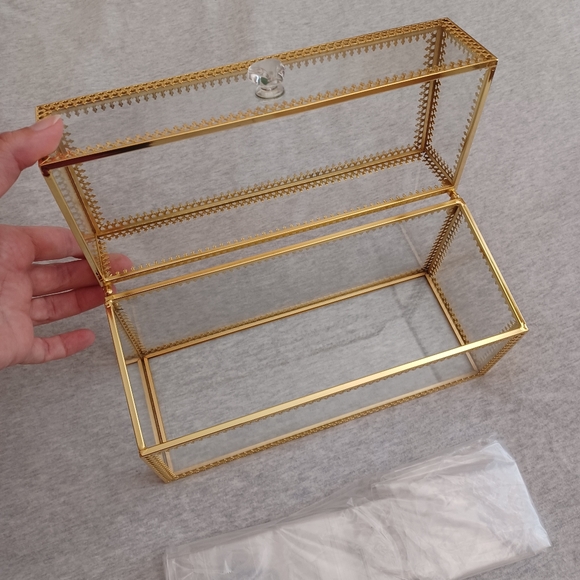 New Glass & Gold Makeup Lipstick Holder - Picture 9 of 12